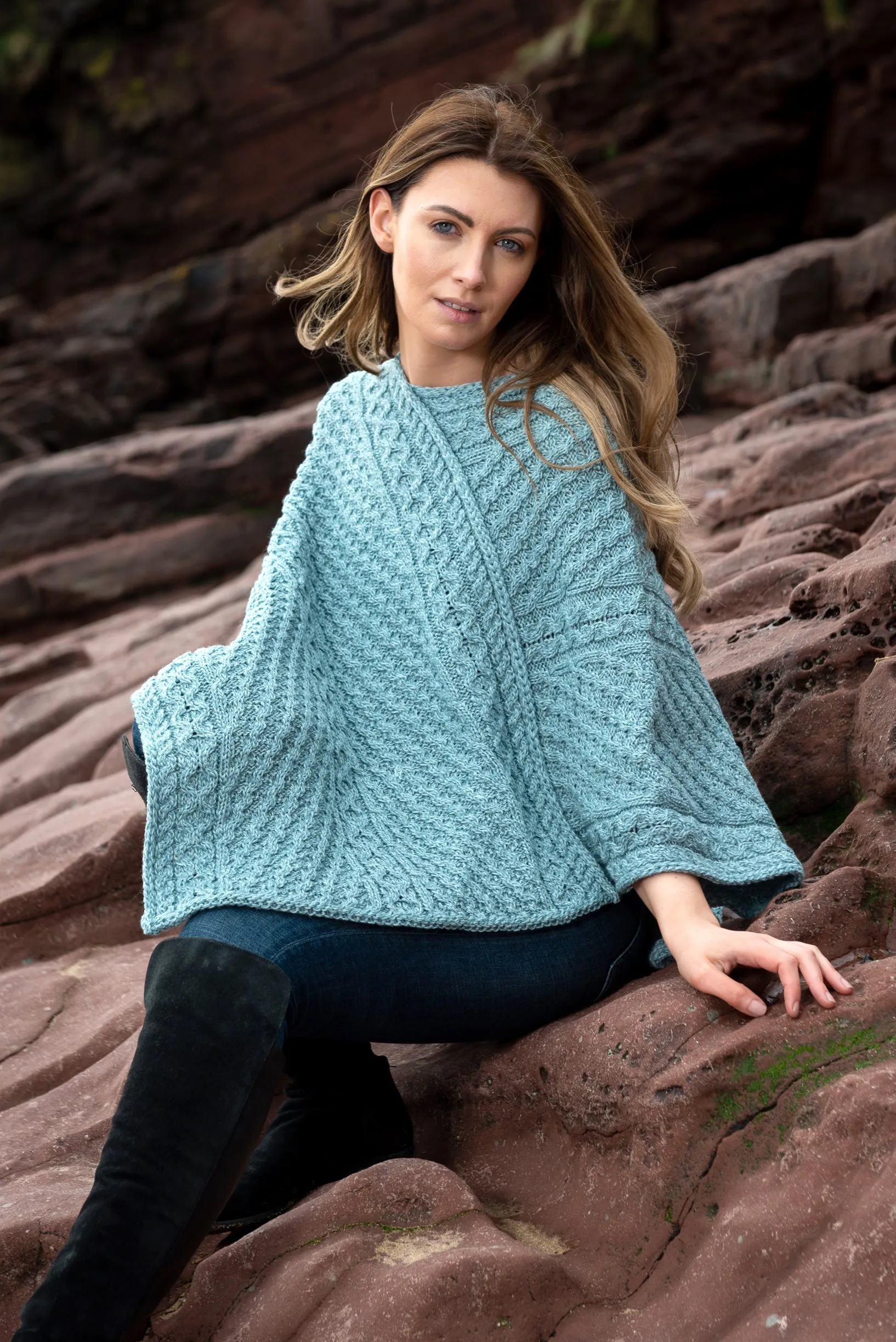 Aran Merino Wool V Poncho | Aqua