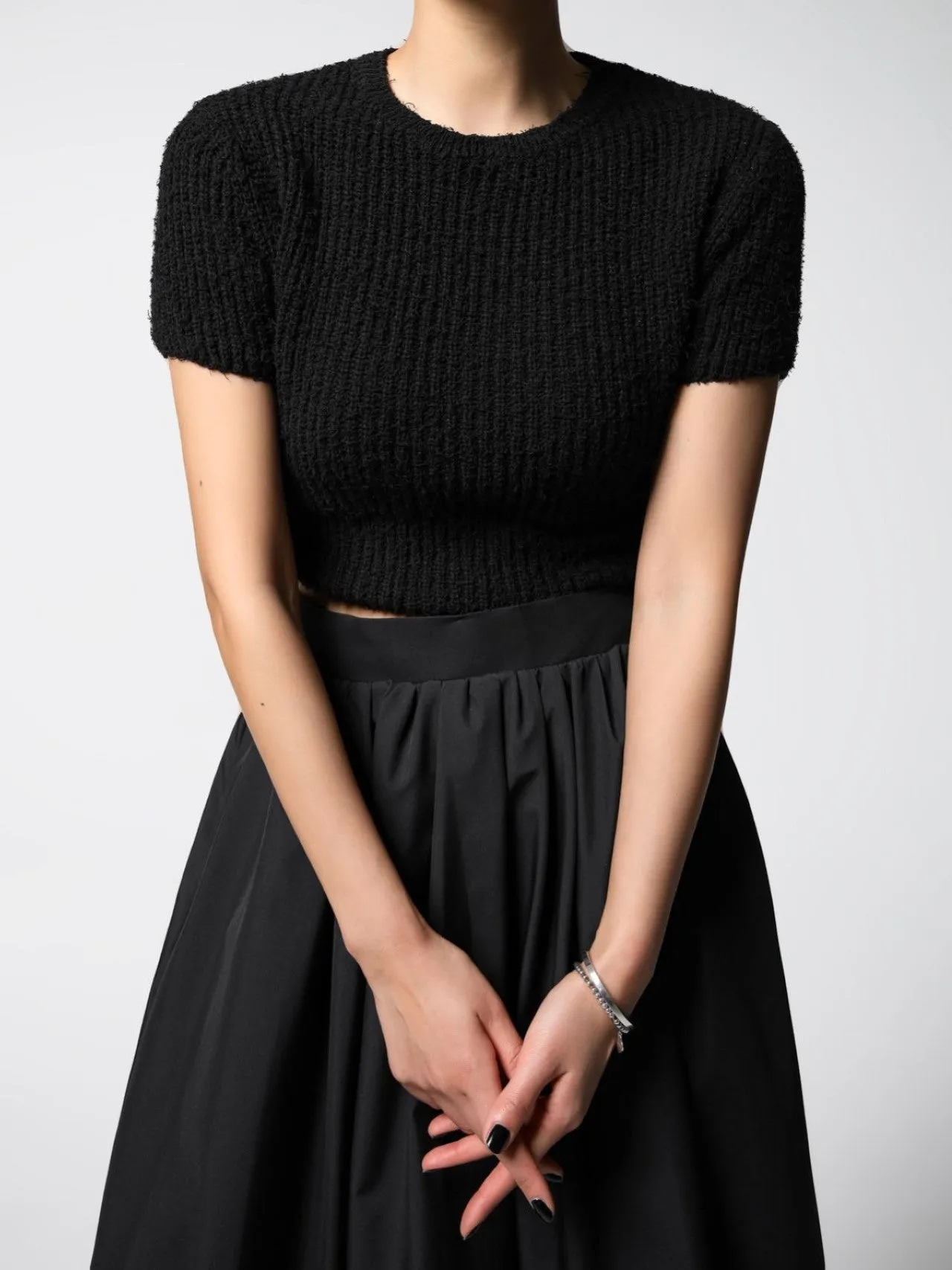 FUZZY CROPPED KNIT