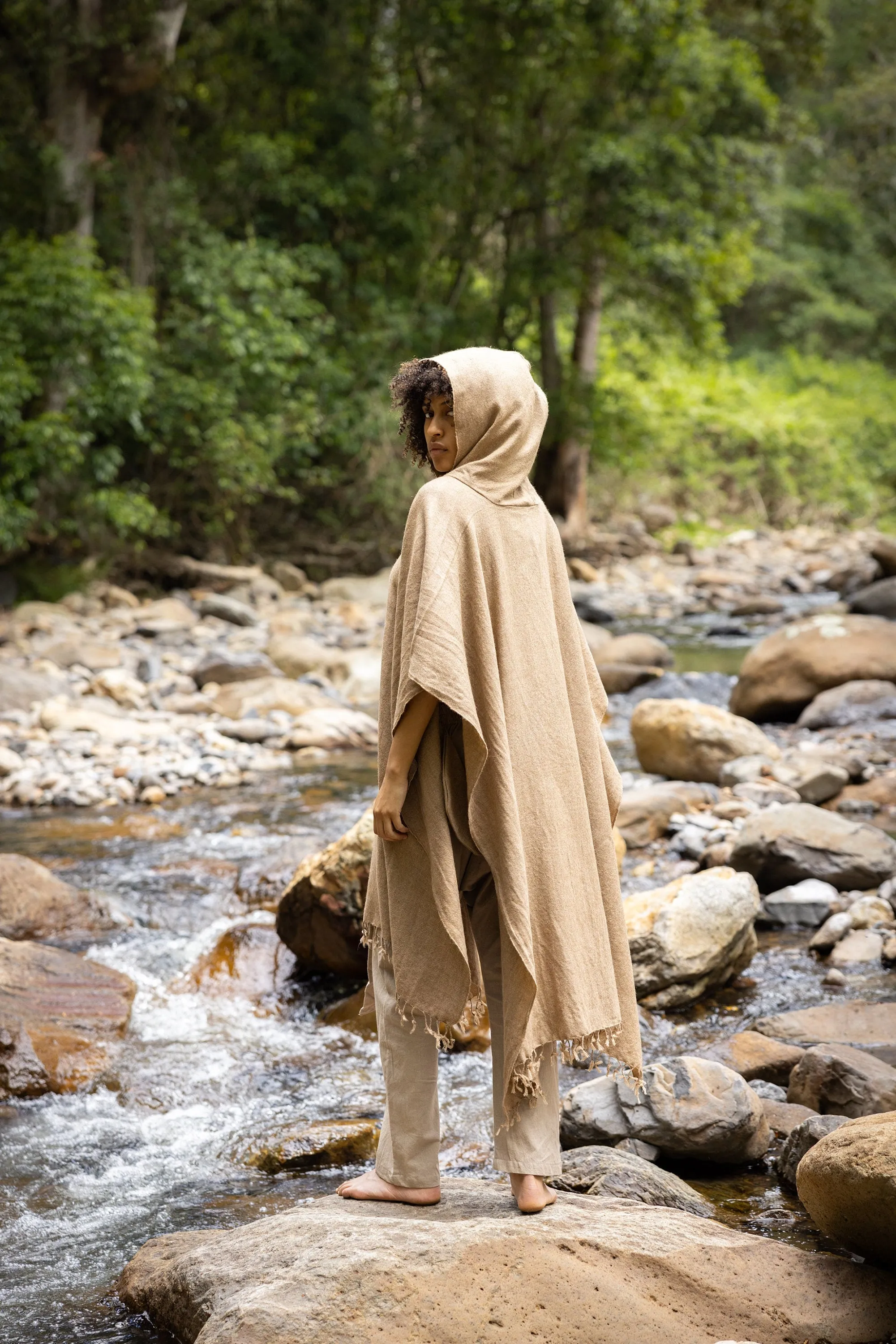 SAHAJI Poncho Beige Pure Cashmere Wool Hooded womens Long with Pockets Handmade Handwoven Viking Festival Ceremony Gypsy Boho Mexican AJJAYA