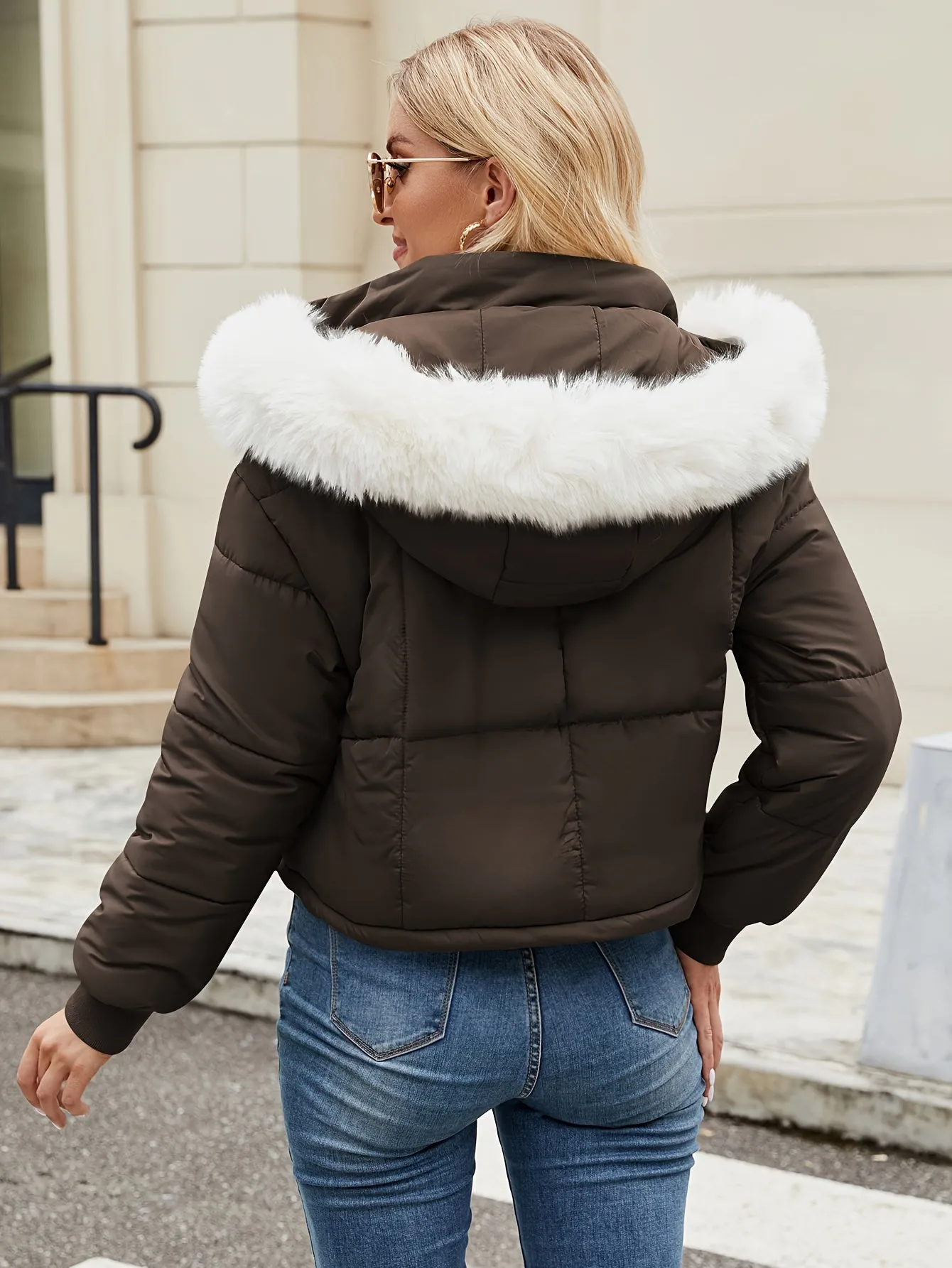 Womens Winter Short Hooded Zipper Closure Casual Puffer Jacket